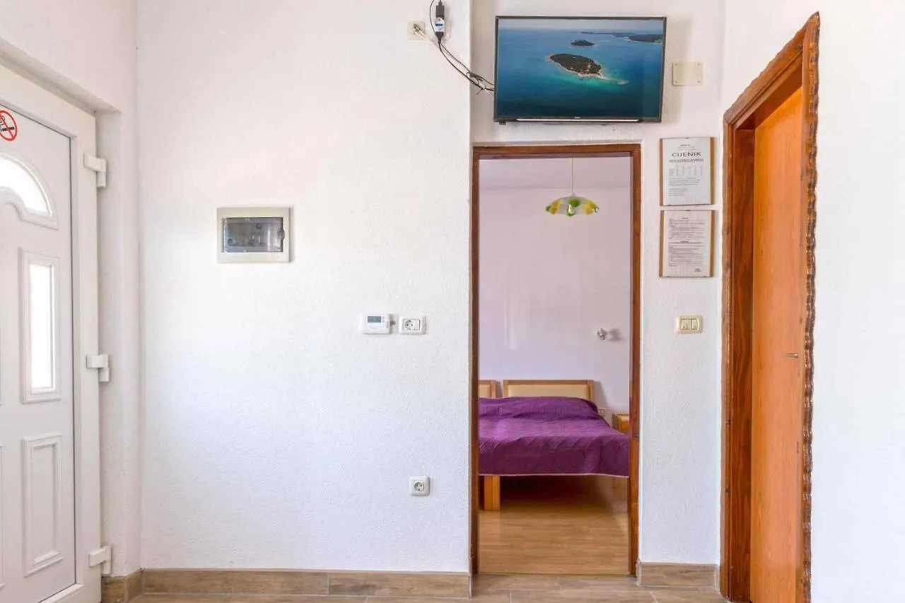 Apartment Pula, Istria 3