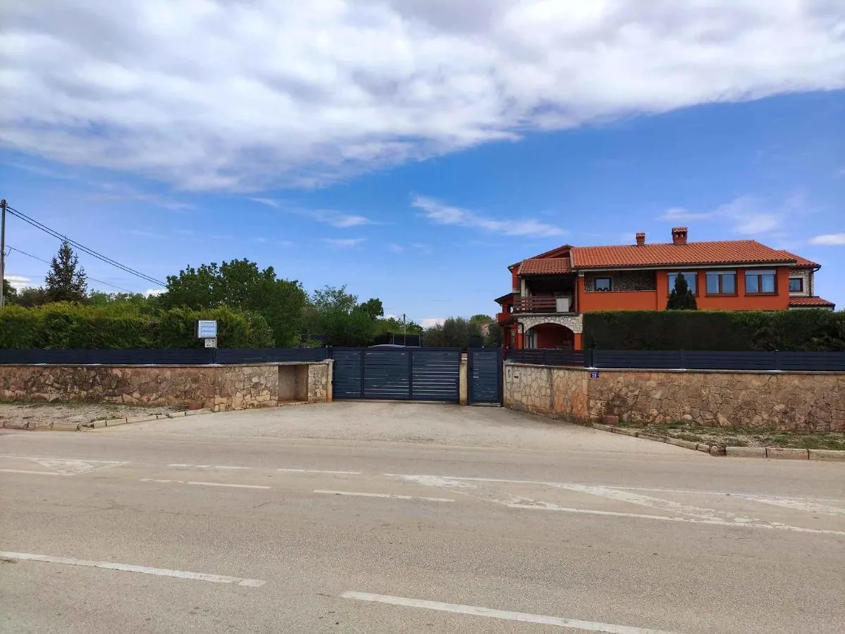 Apartment Pula, Istria 3