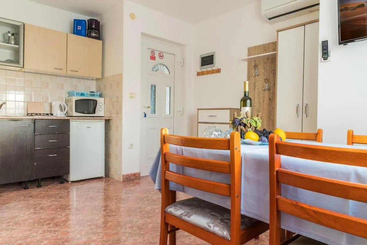 Apartment Pula, Istria 3 0*,